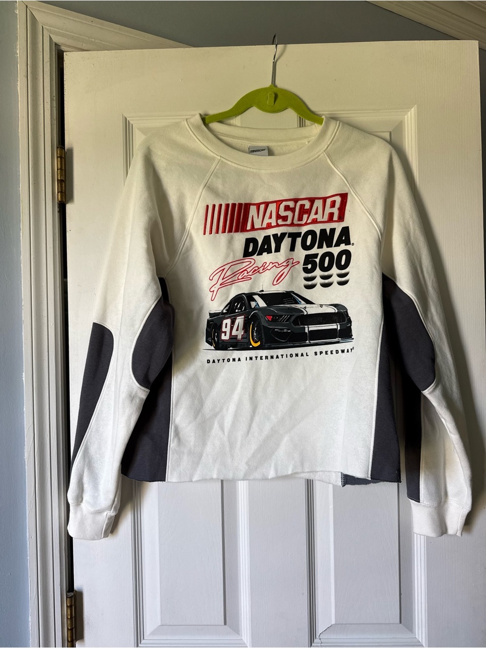 Nascar White and Gray Daytona 500 Racing Sweatshirt
